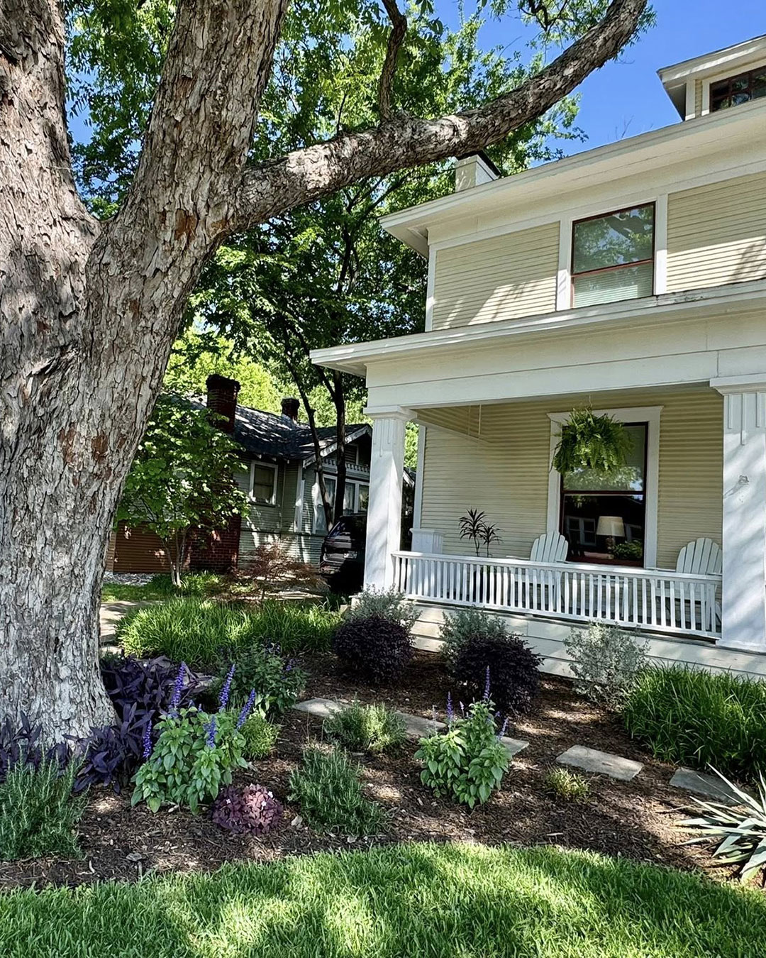 Junius Heights Historic District Yard of the Month May 2025